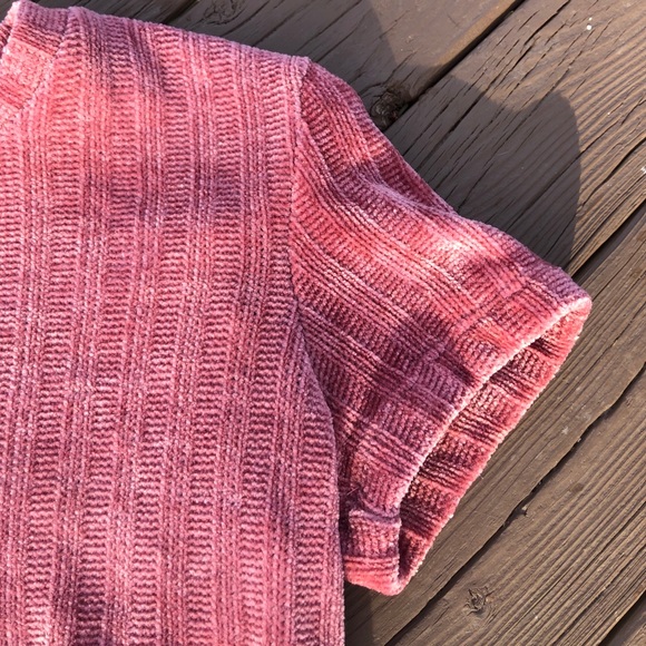 SUPER SOFT PINK TEE - Picture 4 of 4